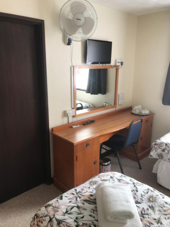 Dolphin Hotel Public House 韦茅斯 外观 照片