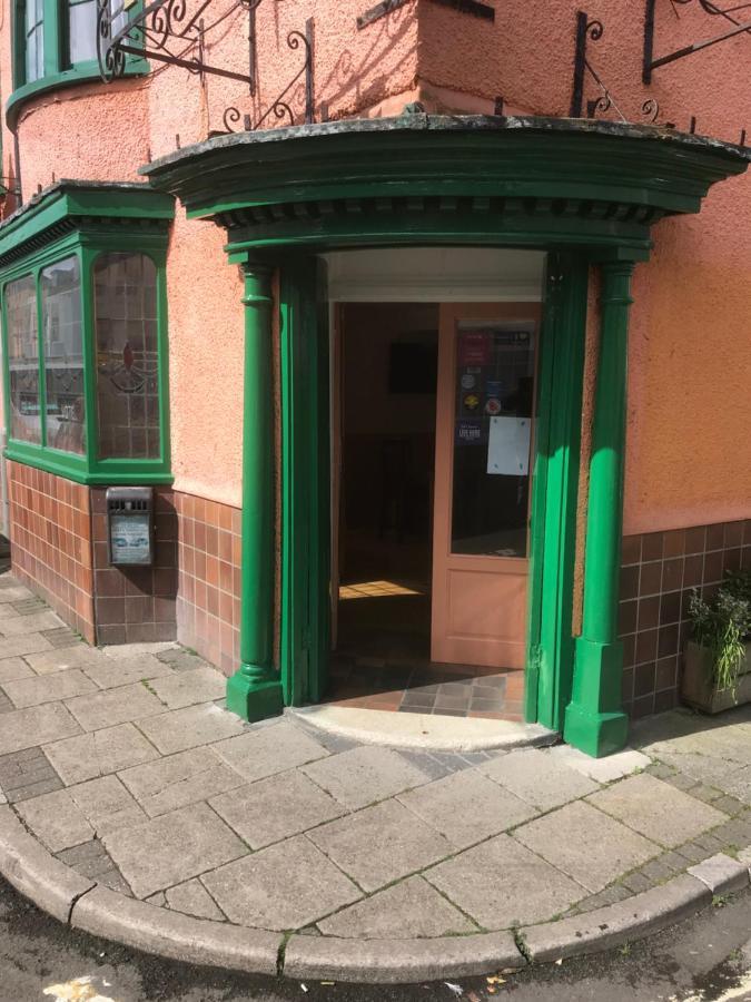 Dolphin Hotel Public House 韦茅斯 外观 照片