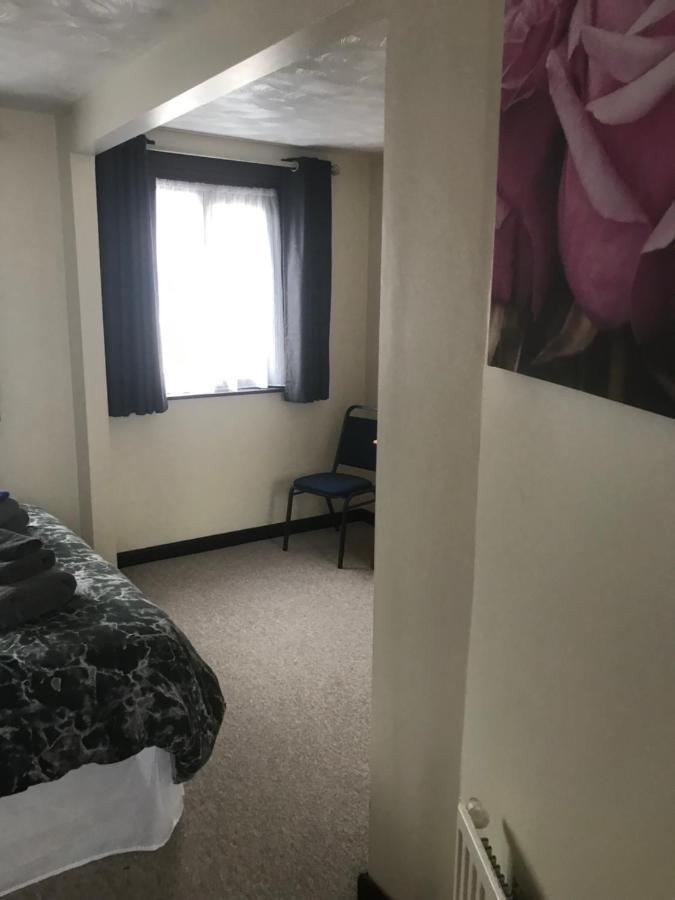 Dolphin Hotel Public House 韦茅斯 外观 照片