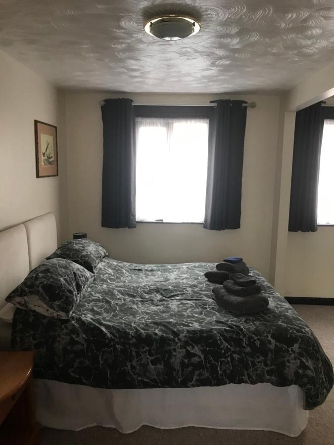 Dolphin Hotel Public House 韦茅斯 外观 照片