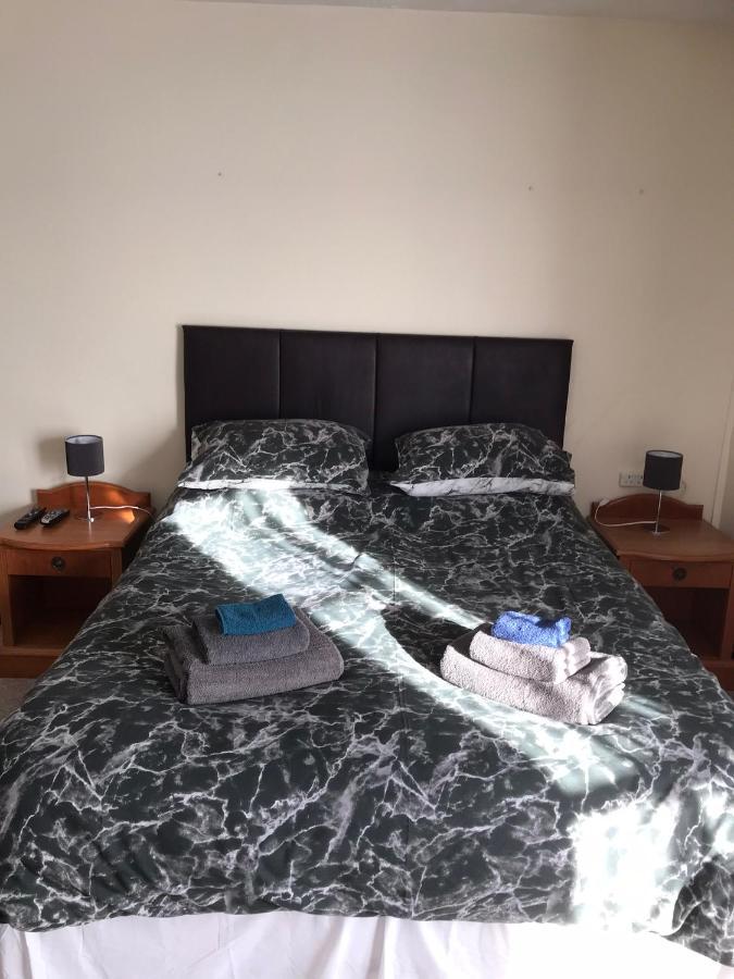 Dolphin Hotel Public House 韦茅斯 外观 照片